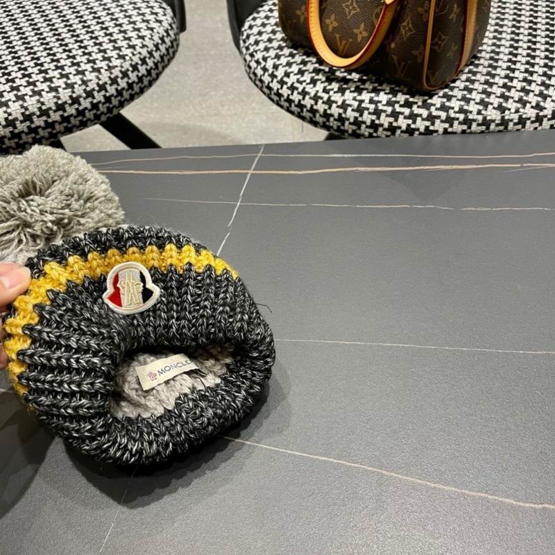 Moncler hat (176)