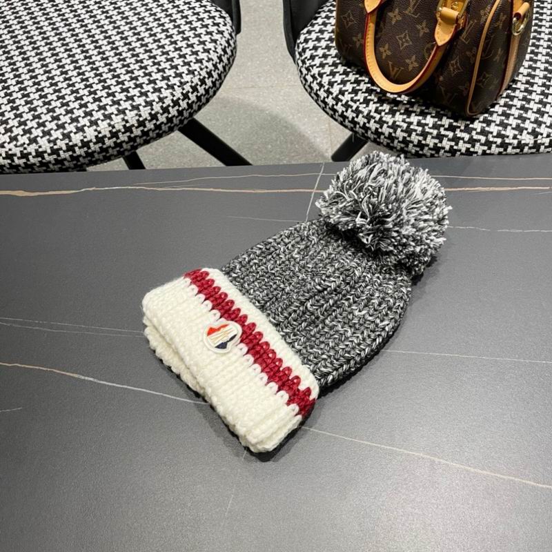 Moncler hat (195)