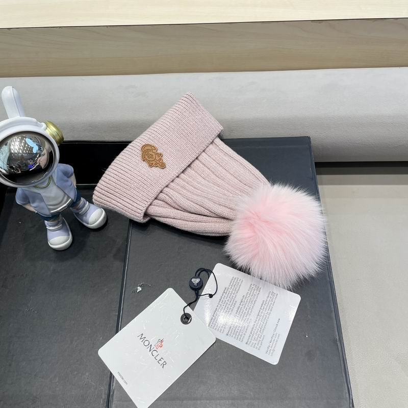 Moncler hat (2)