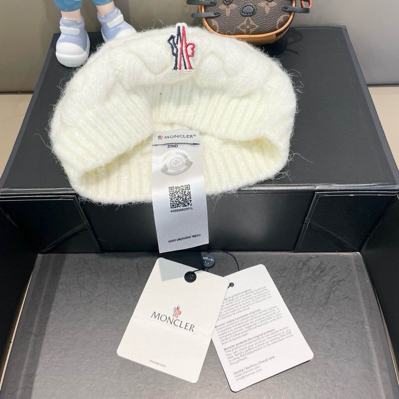 Moncler hat (20)