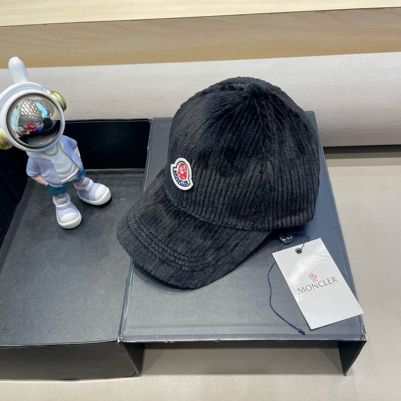 Moncler hat (24)