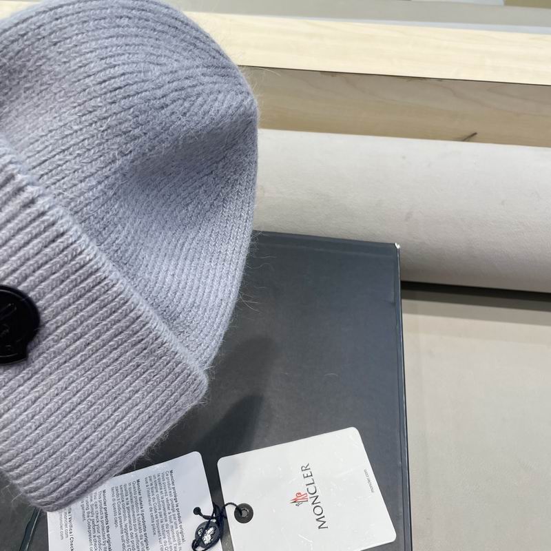 Moncler hat (244)