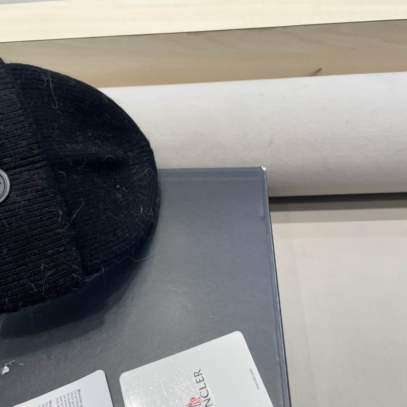 Moncler hat (256)