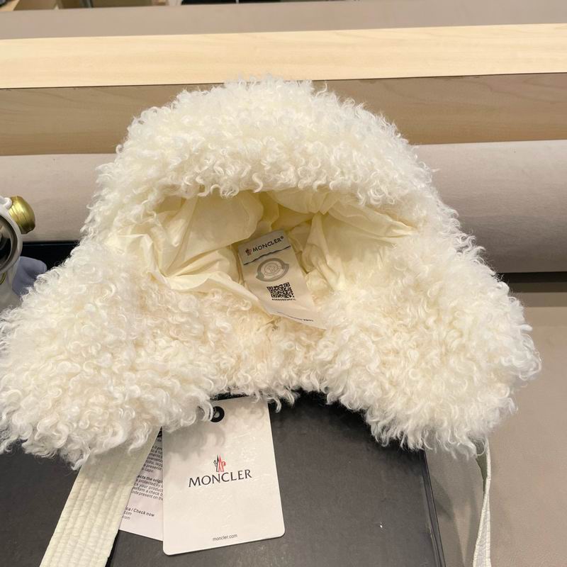 Moncler hat (289)