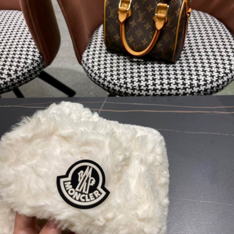 Moncler hat (290)