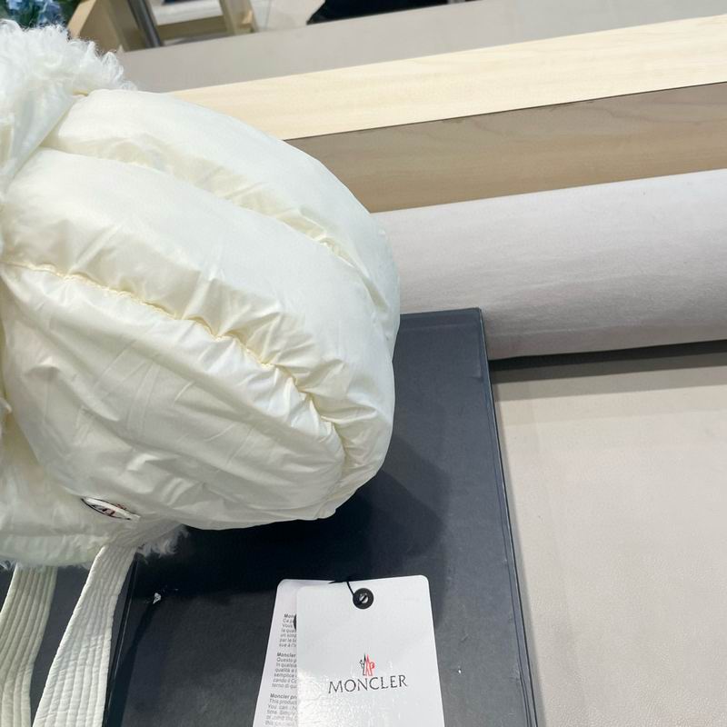 Moncler hat (292)