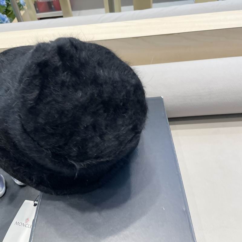 Moncler hat (3)