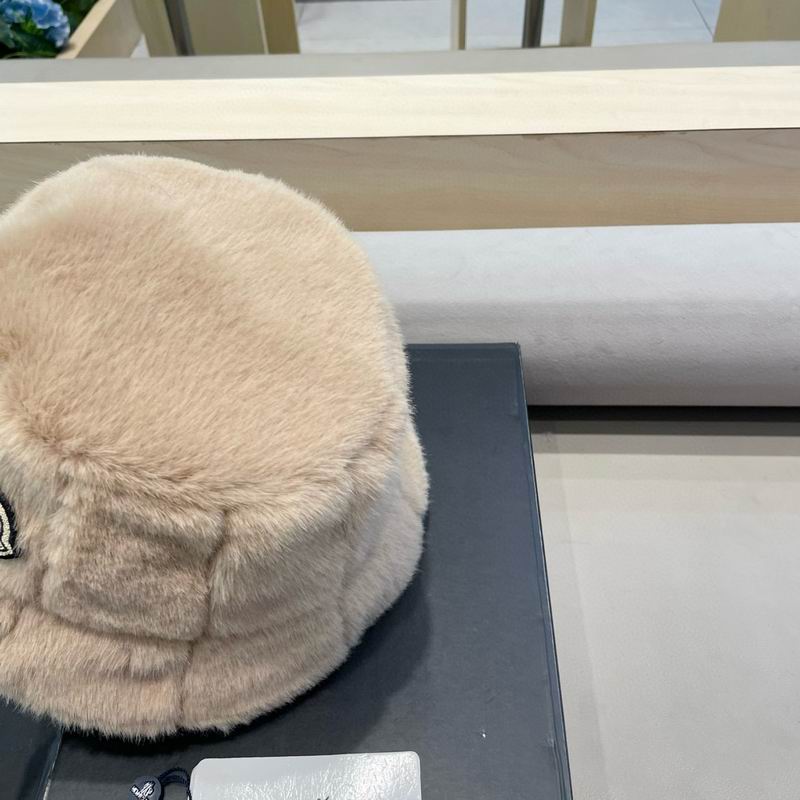 Moncler hat (3)