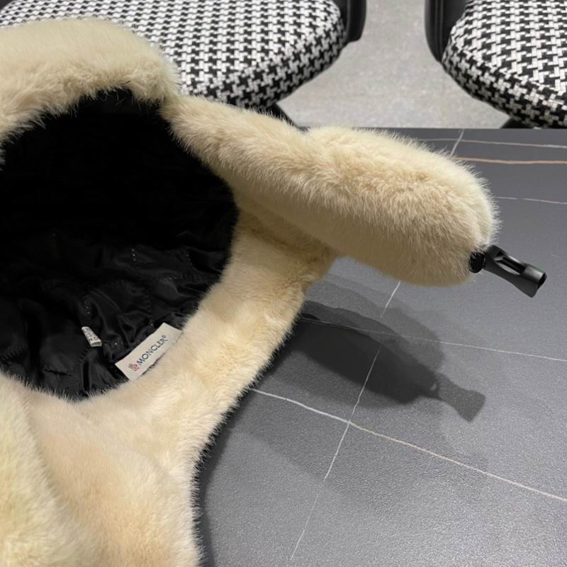 Moncler hat (328)