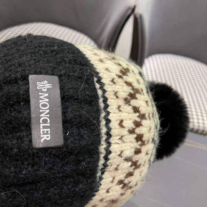 Moncler hat (355)