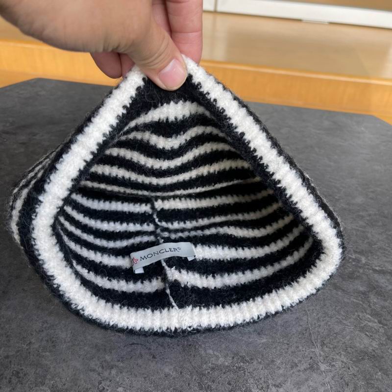 Moncler hat (444)