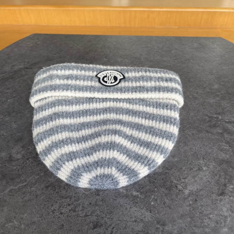 Moncler hat (470)