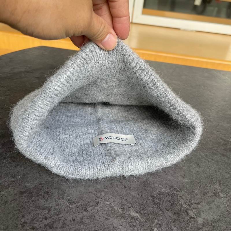 Moncler hat (483)