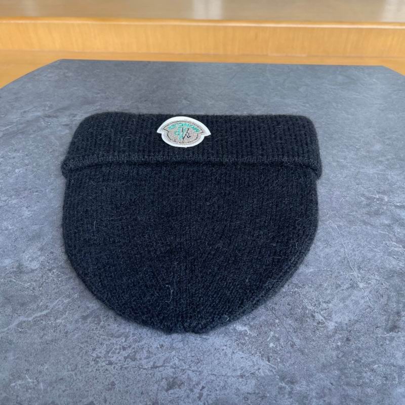 Moncler hat (494)