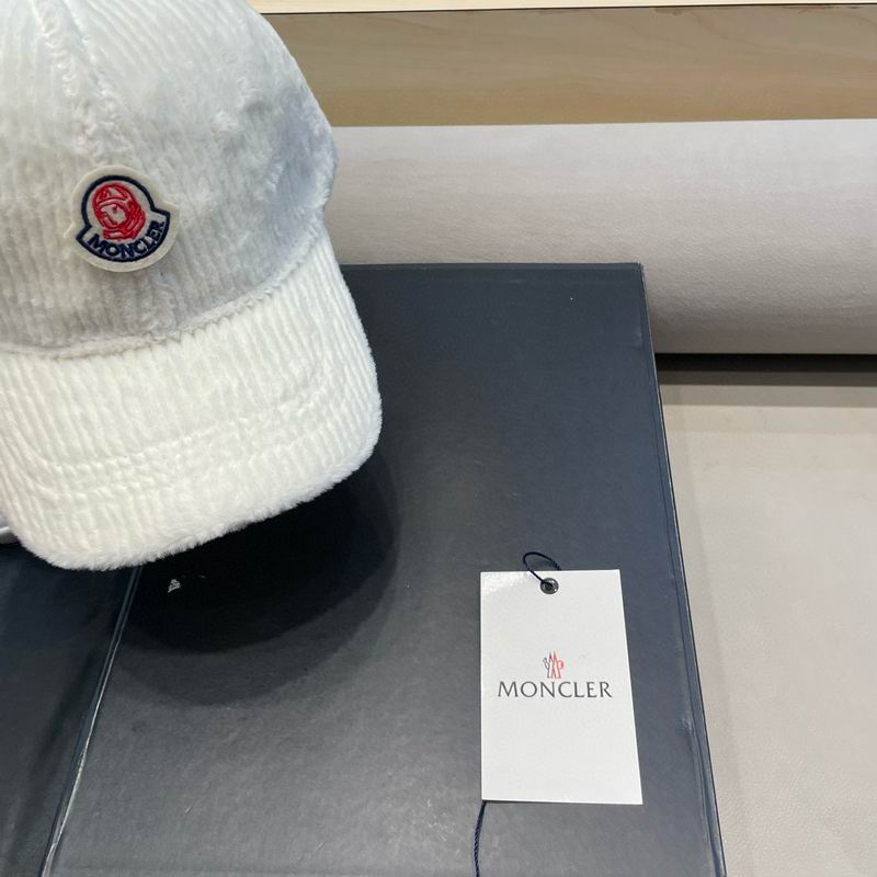 Moncler hat (5)