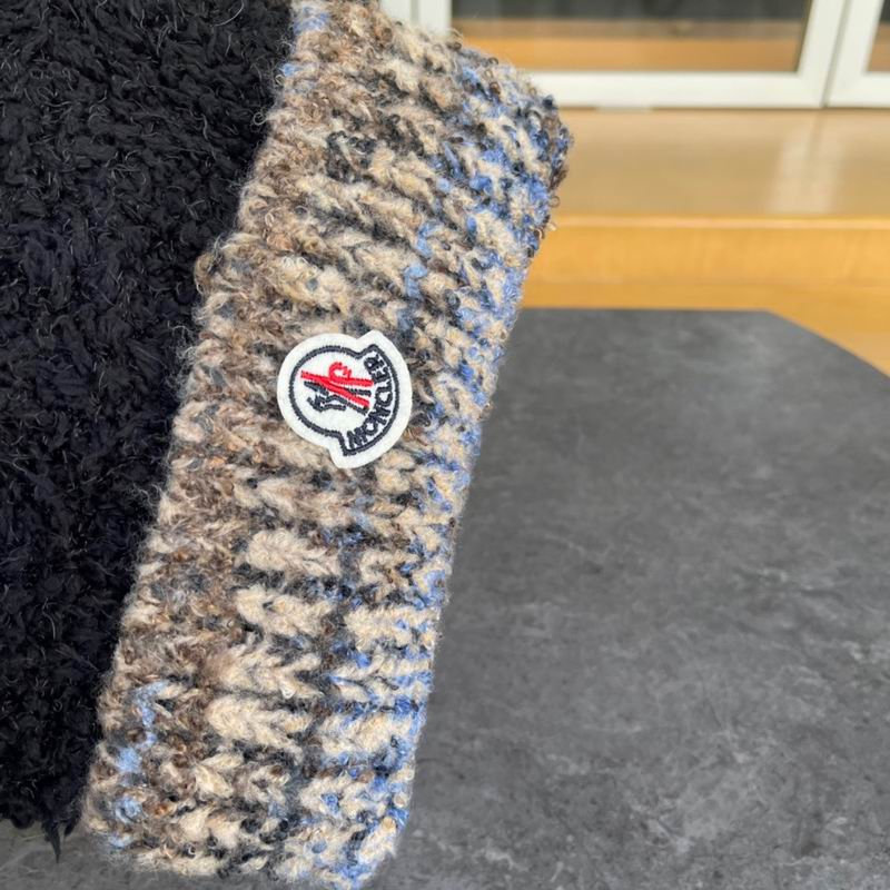 Moncler hat (556)