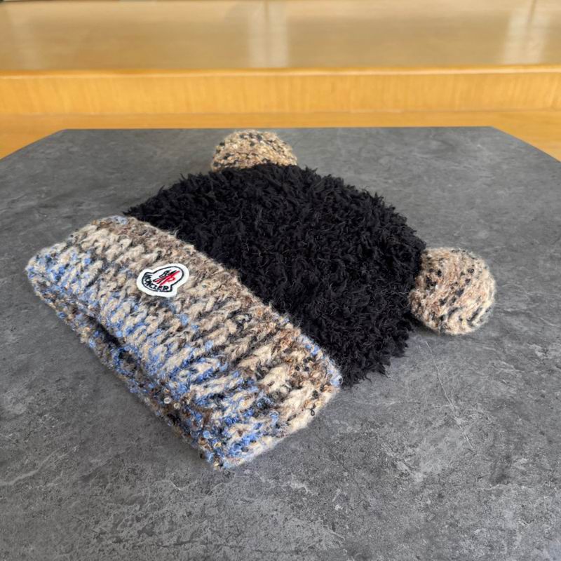 Moncler hat (562)