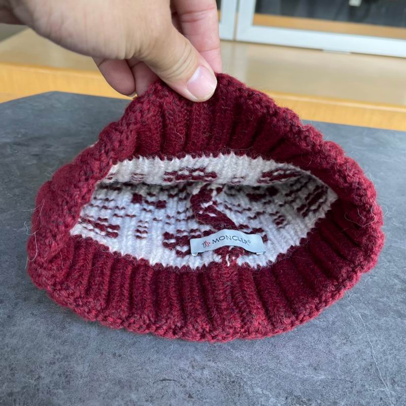 Moncler hat (577)