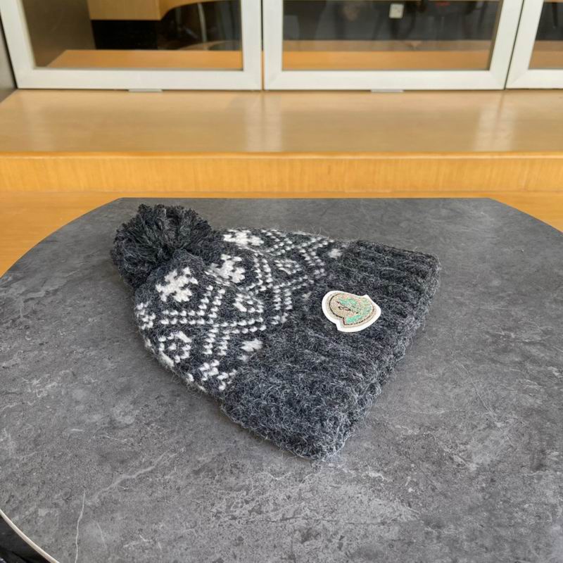 Moncler hat (588)