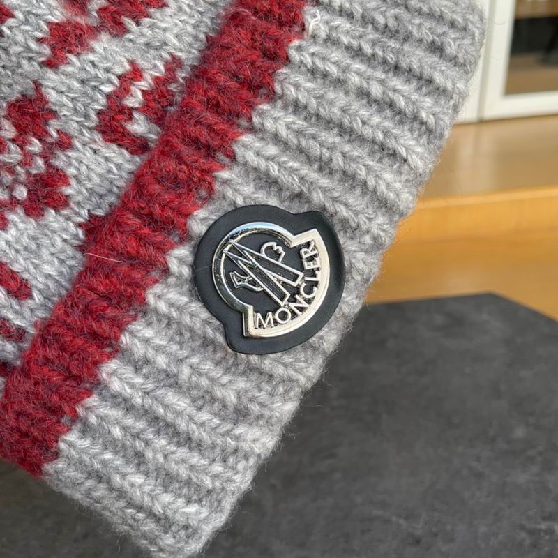 Moncler hat (613)