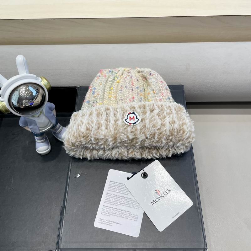 Moncler hat (641)