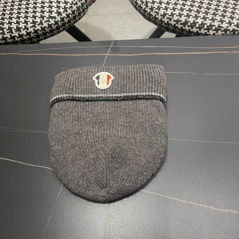 Moncler hat (690)