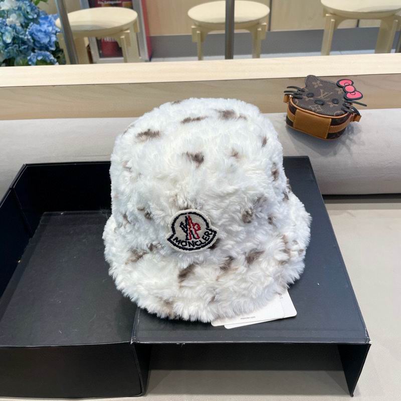 Moncler hat (7)