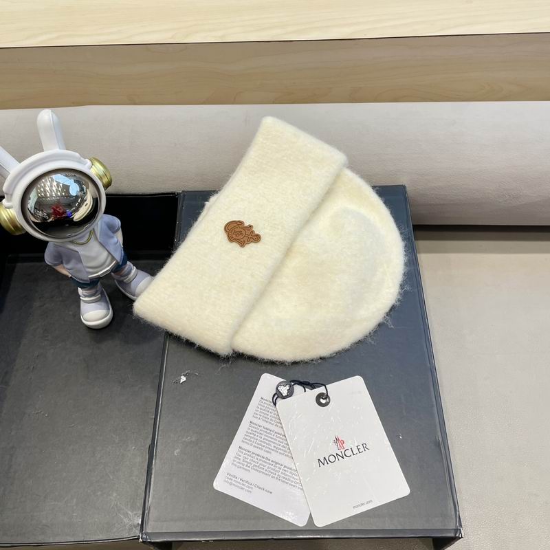 Moncler hat (711)