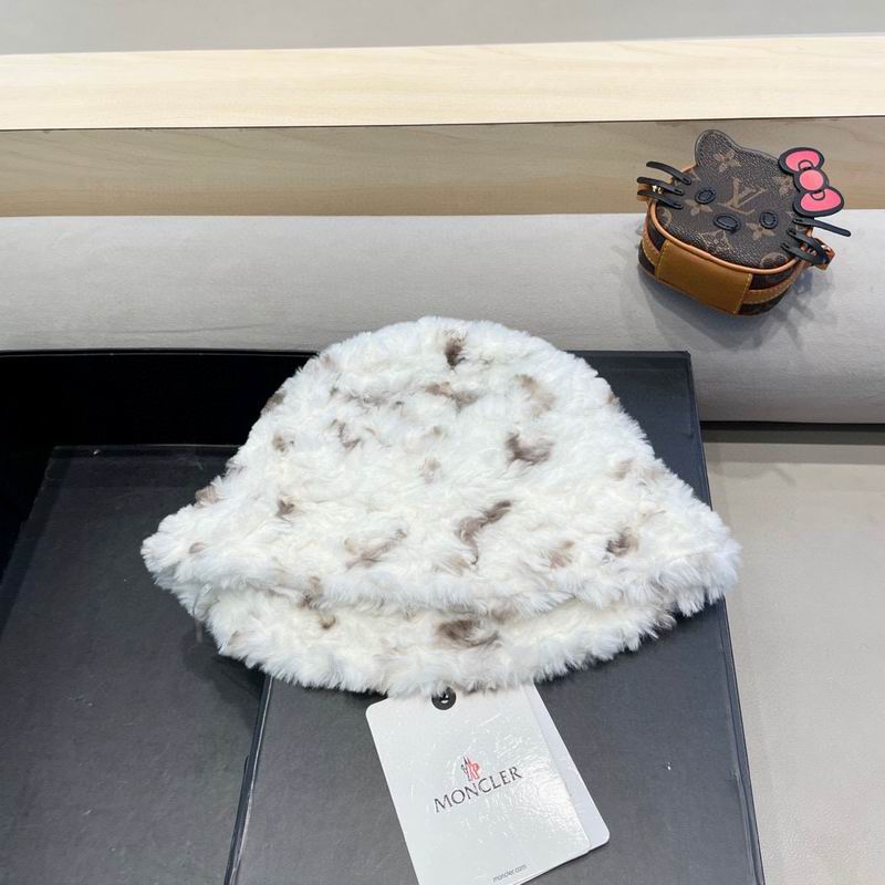 Moncler hat (8)