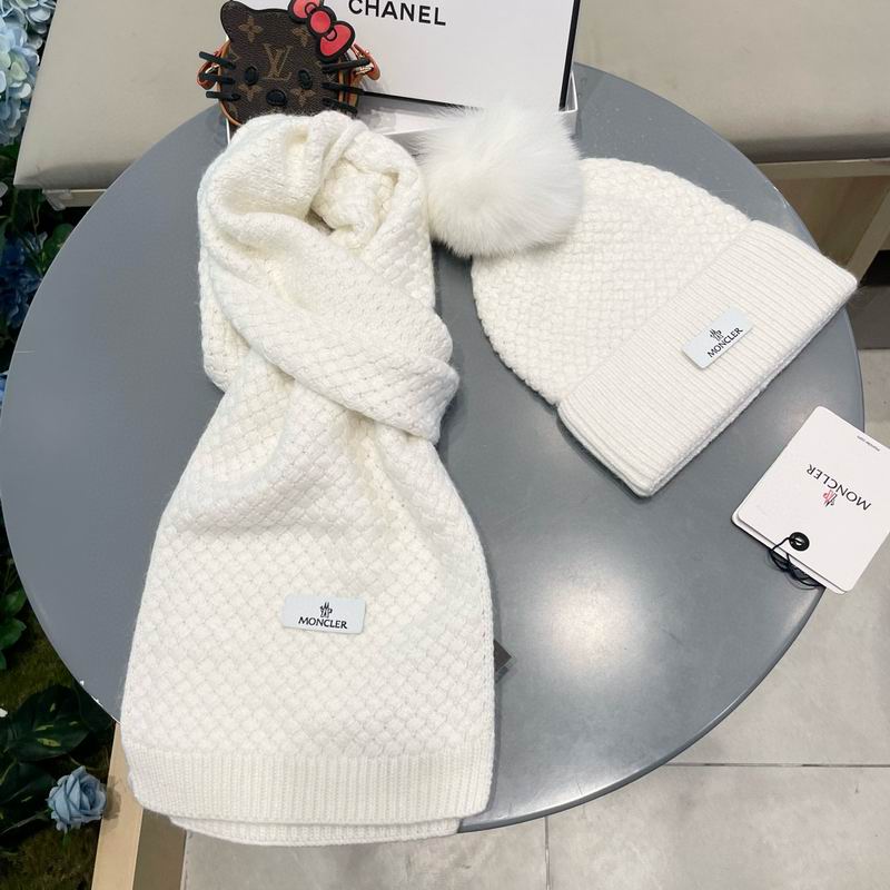 Moncler scarf hat (50)
