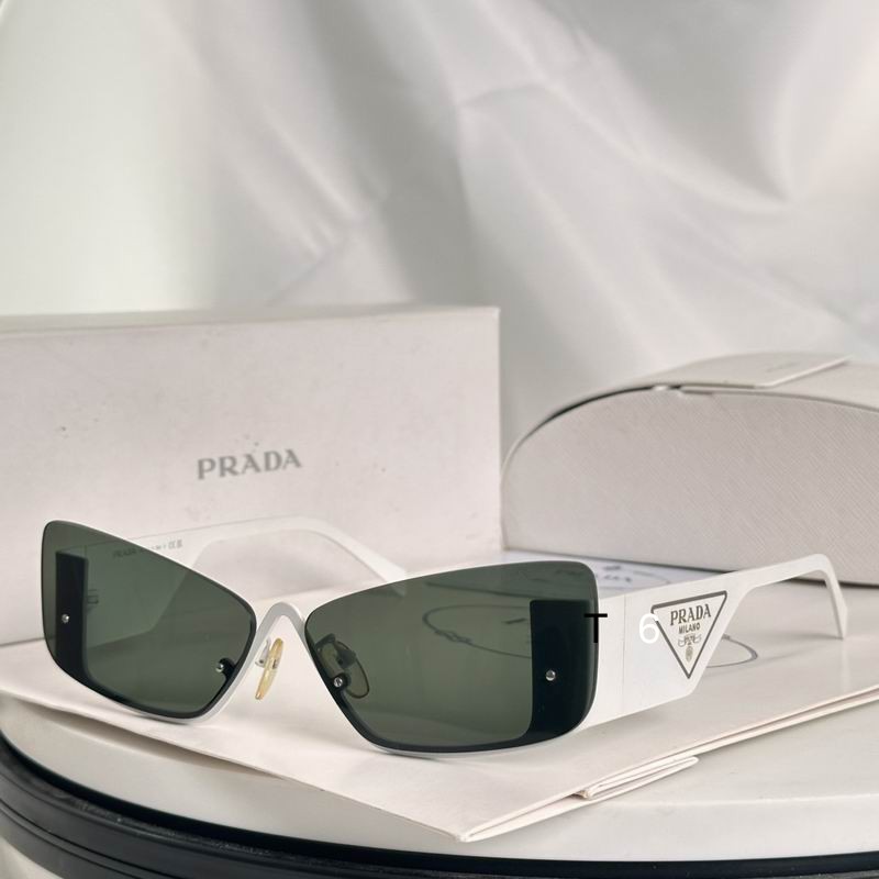 PRADA SPR58Z e02