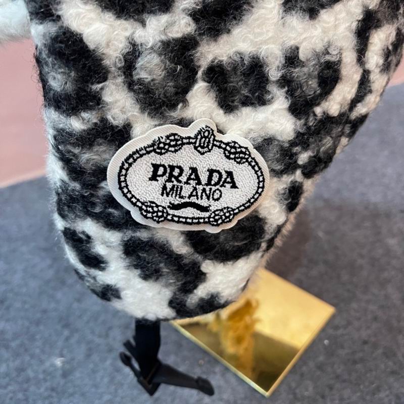 Prada Hat (2)