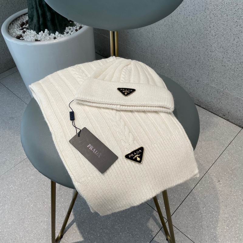 Prada Scarf hat 04 (13)