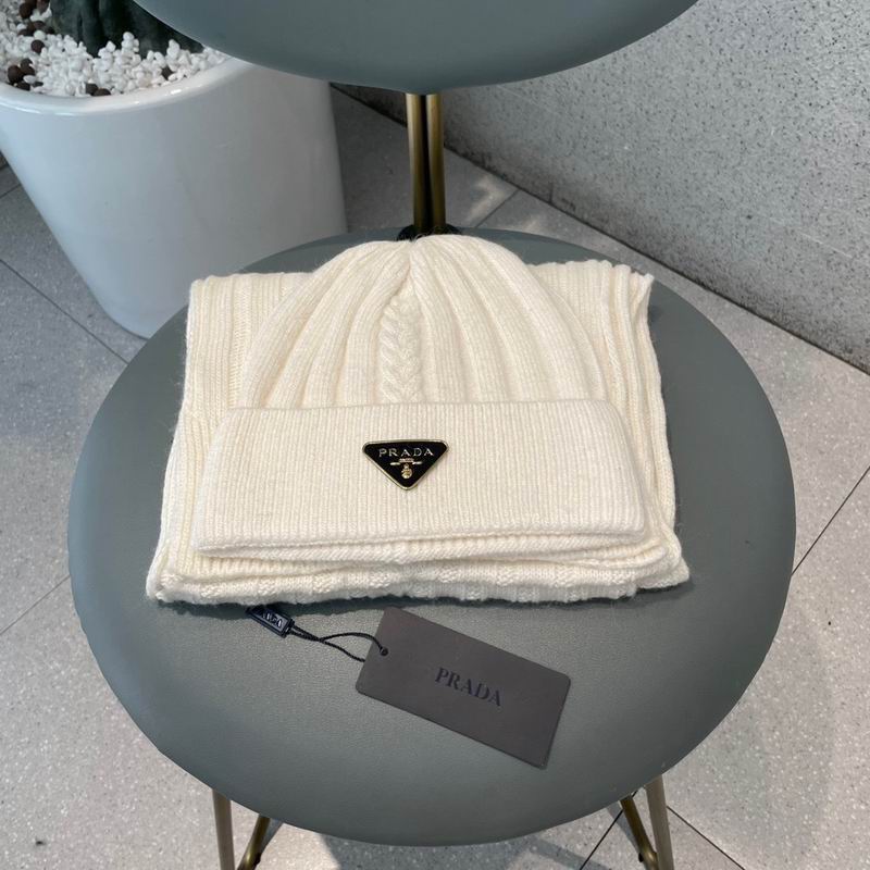 Prada Scarf hat 04 (16)