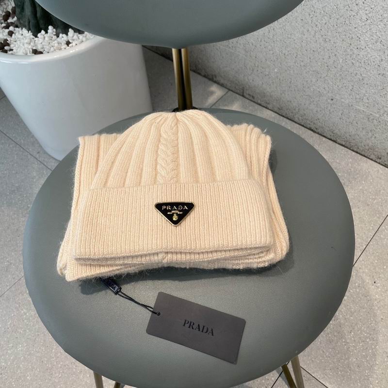Prada Scarf hat 04 (19)