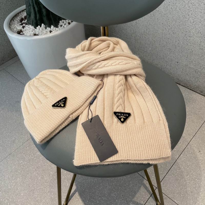 Prada Scarf hat 04 (22)
