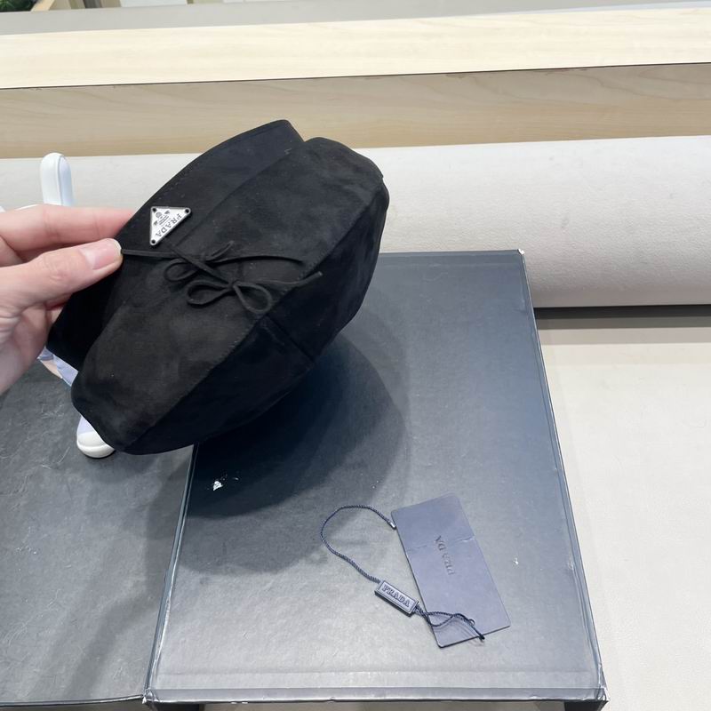 Prada beret (30)