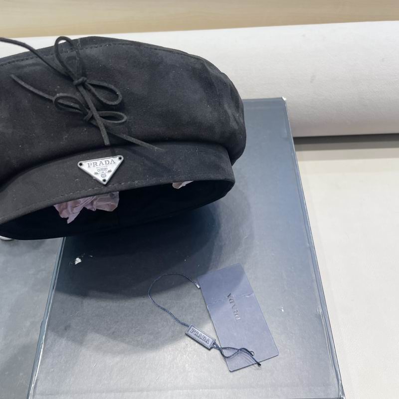 Prada beret (31)