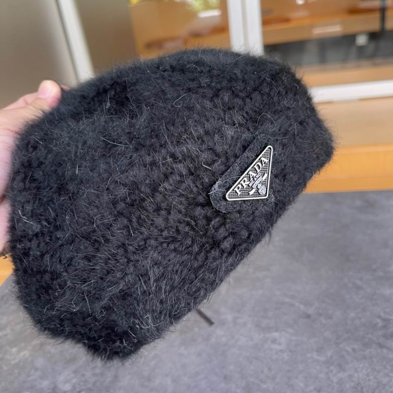 Prada beret (31)