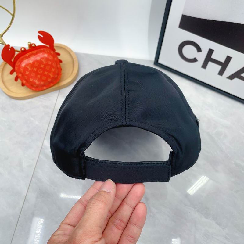 Prada cap dx (12)