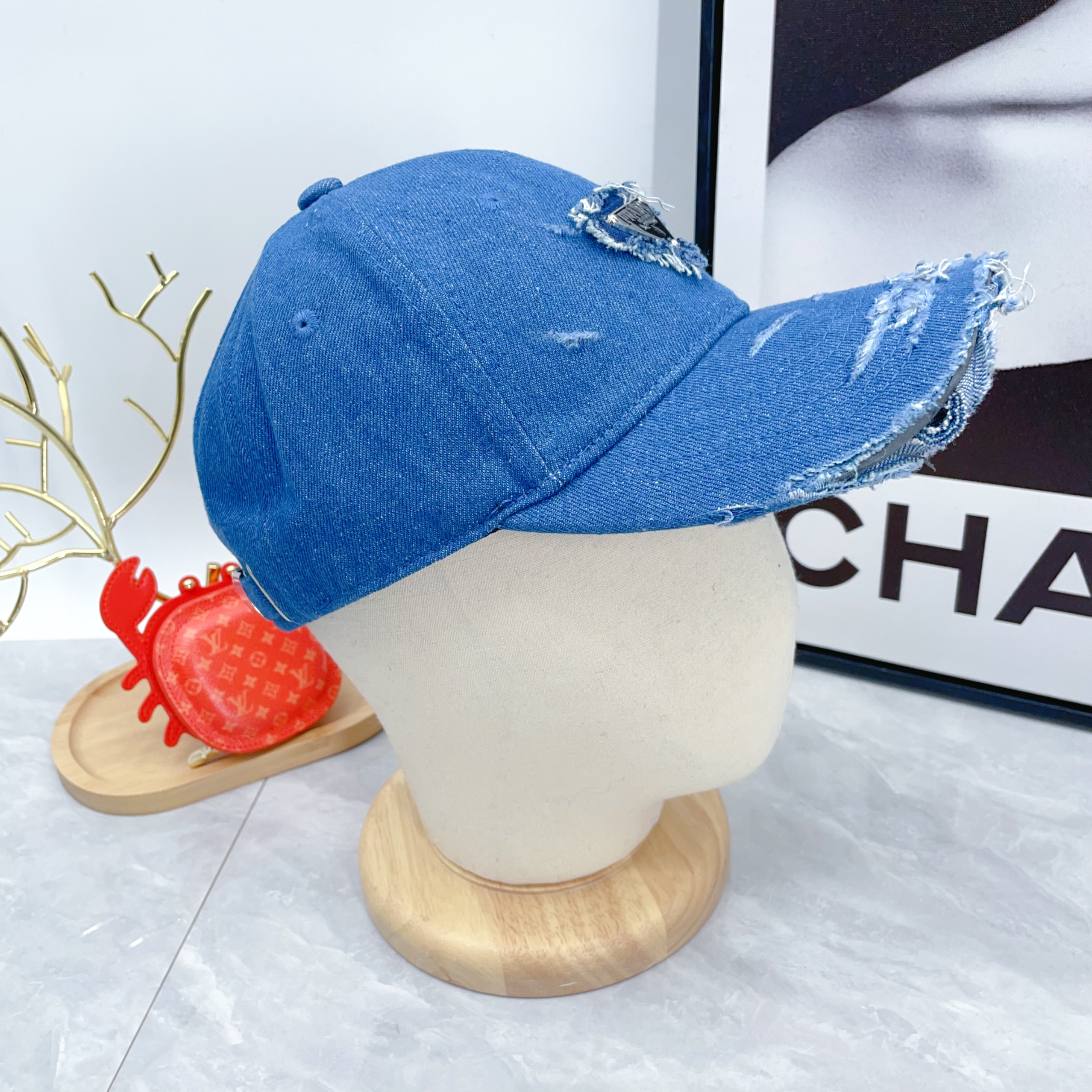 Prada cap dx (16)