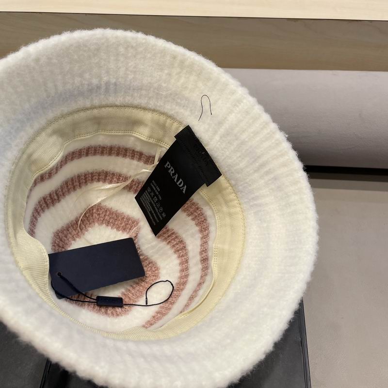 Prada hat (1)