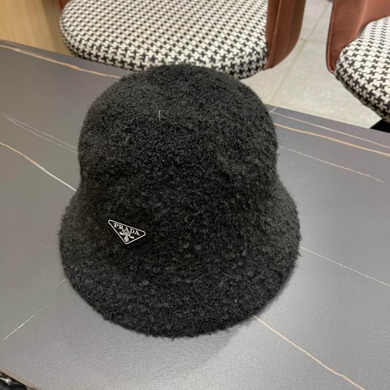 Prada hat (100)