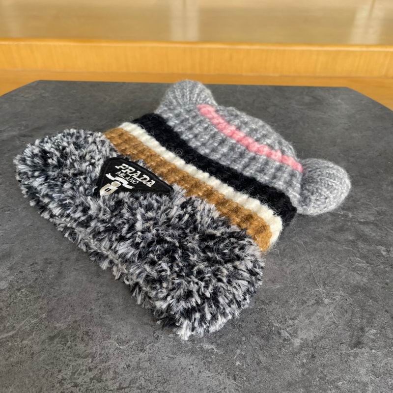 Prada hat (111)