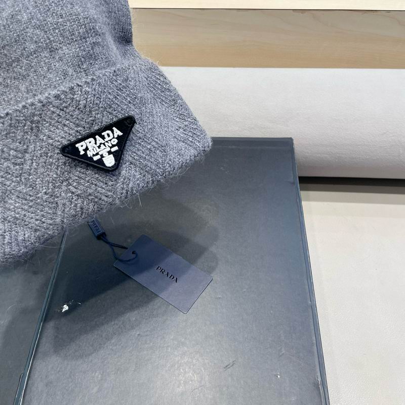 Prada hat (143)