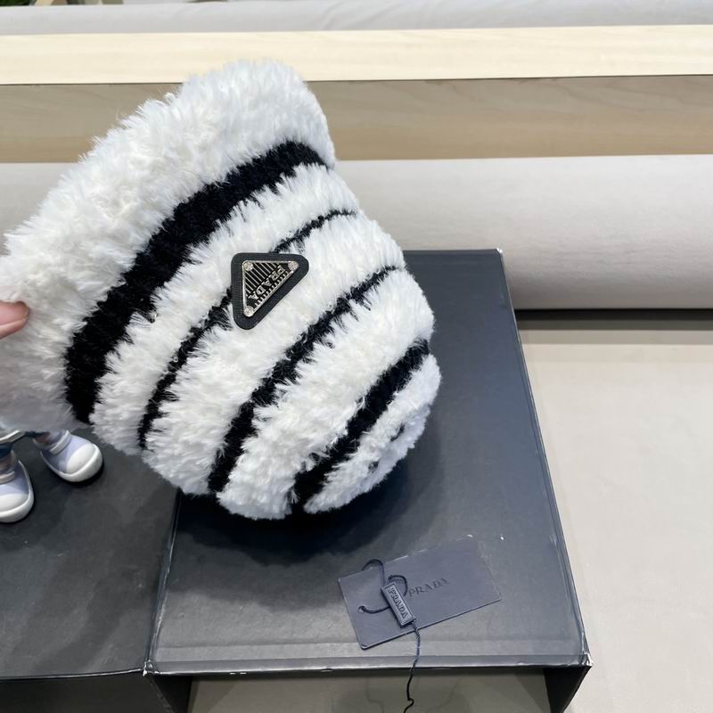Prada hat (2)