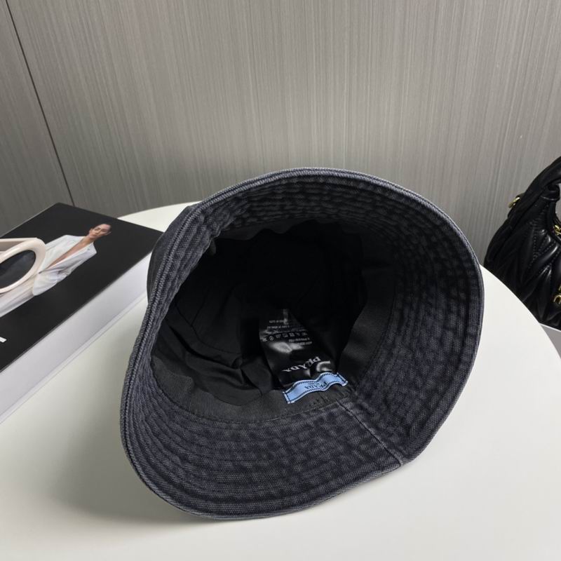 Prada hat (24)