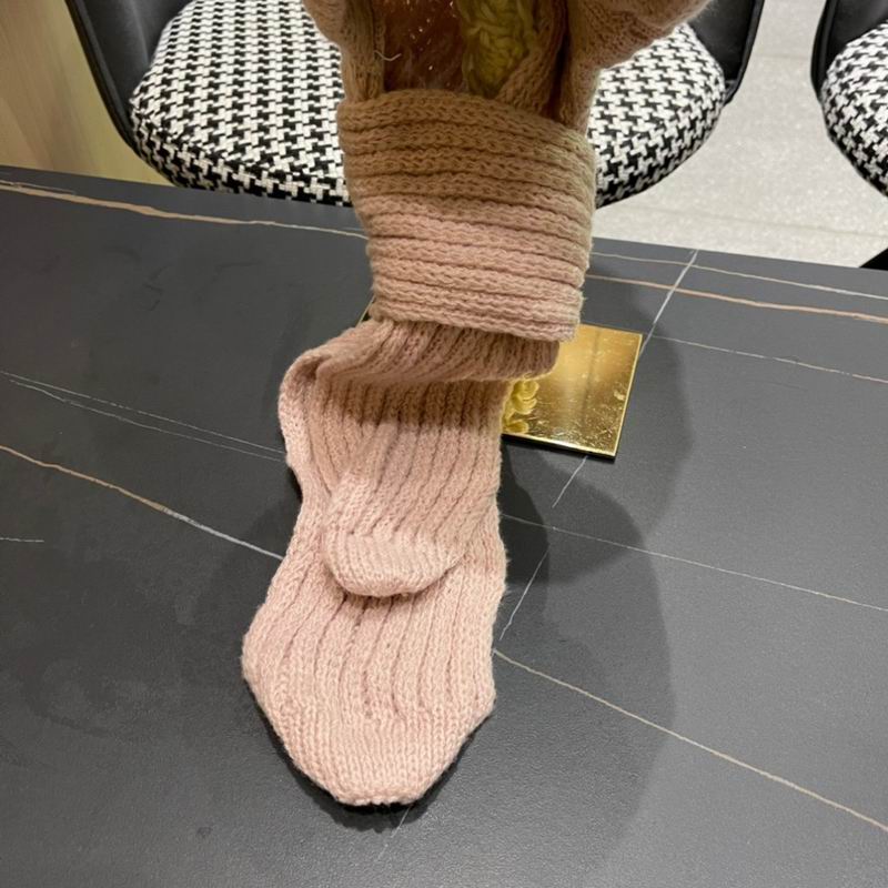 Prada scarf hat (74)