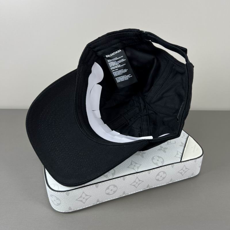 Balenciaga cap (109)