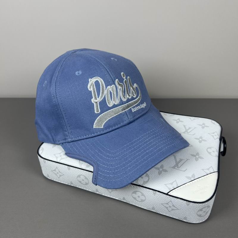 Balenciaga cap (150)